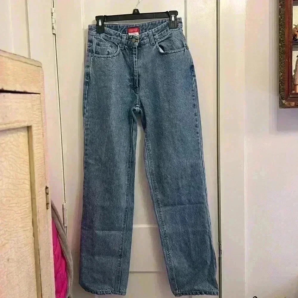 Esprit vintage jeans size 7/8. These  jeans are in great condition!
